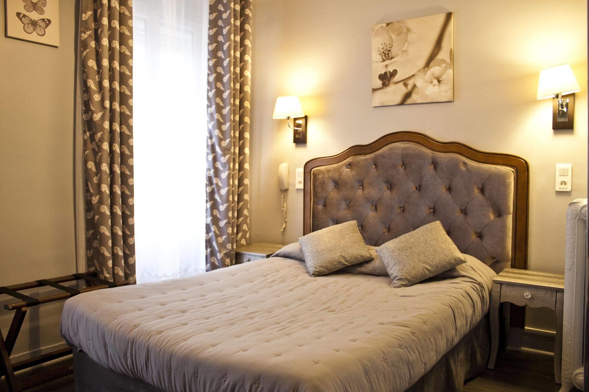 Hotel Hippodrome Париж Екстер'єр фото