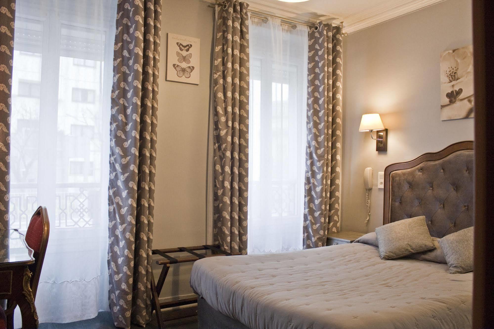 Hotel Hippodrome Париж Екстер'єр фото